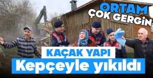 GÖLKÖY'DE YIKIM GERGİNLİĞİ.. BELEDİYE EKİPLERİ MESCİT VE ODUNLUĞU YIKTI