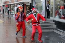 NOEL BABA DOĞRU YOLU BULDU!