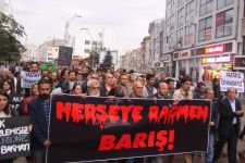 PROTESTO YÜRÜYÜŞÜNDE SİLAH GERGİNLİĞİ