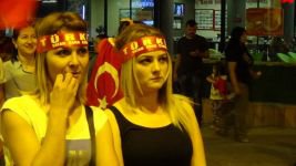 TARAFTAR GRUPLARINDAN MUHTEŞEM YÜRÜYÜŞ