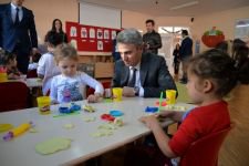 VALİ ÖĞRENCİLERLE KEYİFLİ DAKİKALAR GEÇİRDİ