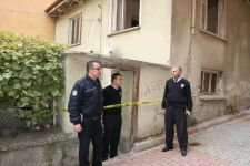 55 YAŞINDAKİ ŞAHIS EVİNDE ÖLÜ BULUNDU