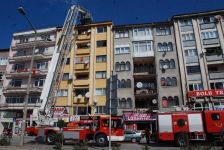 APARTMANIN YANGIN PANİĞİ...
