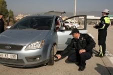 ARAÇLAR DİKİK DİDİK ARANDI