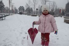 BOLU YENİ YILIN İLK GÜNÜNDE BEMBEYAZ OLDU