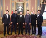 BOLULU GENÇLER DÜĞMEYE BASTI!