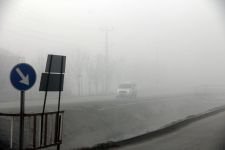 BOLU'YA SİS ÇÖKTÜ