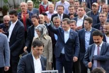DAVUTOĞLU ÇİFTİNE SEVGİ SELİ...