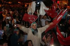 DEMOKRASİ NÖBETİ SONA ERDİ