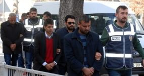 DOLANDIRDIĞI KİŞİLER TARAFINDAN REHİN ALINDI