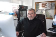 EKMEK HIRSIZLARI GÜVENLİK KAMERASINA YAKALANDI