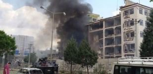 EMNİYET MÜDÜRLÜĞÜNE BOMBALI ARAÇLA SALDIRI