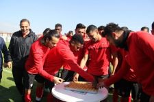 GAZETECİLERDEN TAM DESTEK