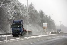 GÜNE KAR YAĞIŞI VE SOĞUK HAVAYLA UYANDIK