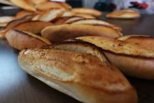 HALK EKMEK YENİDEN ZİRVEDE!