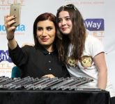 HİGHWAY'DE İREM DERİCİ COŞKUSU