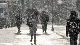 KAR BİR ANDA BASTIRDI!