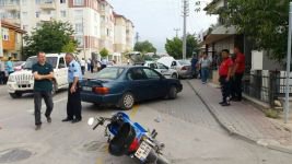 MAHALLEDE ZİNCİRLEME TRAFİK KAZASI