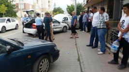 MAHALLEDE ZİNCİRLEME TRAFİK KAZASI