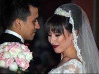 MUTLULUKLAR DİLİYORUZ