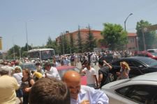 POLİS CHP'Lİ GRUBA MÜDAHALE ETTİ