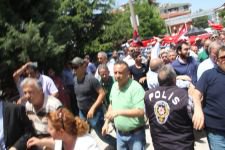 POLİS CHP'Lİ GRUBA MÜDAHALE ETTİ