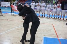 SAHADA SÜRPRİZ EVLENME TEKLİFİ