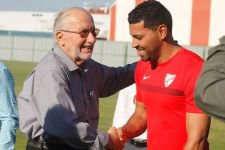SANTOS VE POEPON GÖNÜLLERİ FETH ETTİ