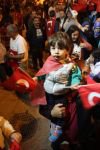ŞEHİT POLİSİMİZ İÇİN YÜRÜDÜLER