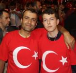 ŞEHİT POLİSİMİZ İÇİN YÜRÜDÜLER