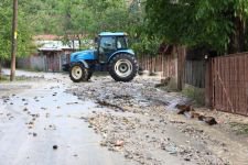 SEL SULARI KÖYDE HAYATI FELÇ ETTİ