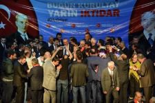 SİNAN OĞAN BOLU'DA MORAL BULDU...