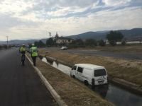 SU KANALINA UÇTU, KAYIPLARA KARIŞTI