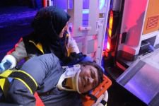 SÜRÜCÜ 45 DAKİKADA KURTARILDI