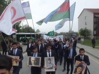 ÜLKÜCÜLERDEN AİBÜ'DE GÖVDE GÖSTERİSİ