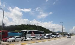 UZUN ARAÇ KUYRUKLARI OLUŞTU