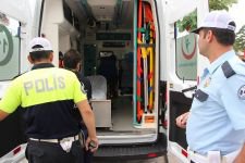 VALİLİK ÖNÜNDE HAREKETLİ ANLAR