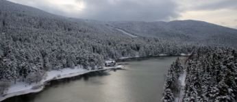 VİODE HABER - GÖLCÜK'ÜN HAVADAN BÜYÜLEYEN GÖRÜNTÜSÜ