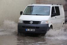 YAĞMUR HAYATI FELÇ ETTİ....