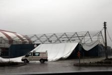 YAĞMUR VE FIRTINA HAYATI FELÇ ETTİ