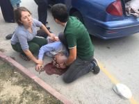 YAŞLI ADAM KANLAR İÇİNDE YERDE KALDI