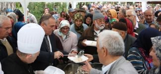 YÜZLERCE KİŞİ ŞEHİTLERİMİZE DUA ETTİ