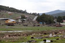 52 YILLIK MEZAR SULAR ALTINDA KALDI