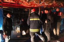 6 İŞYERİ ALEV ALEV YANDI