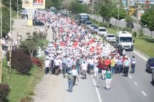ADALET YÜRÜYÜŞÜNÜ PROTESTO ETTİ