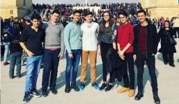 ATATÜRK SEVGİSİNİ AŞILIYORLAR