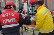 BAHÇE DUVARINA ÇARPARAK DURABİLDİ