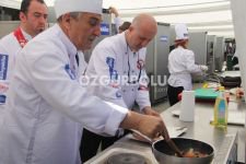 BAŞKAN YILMAZ HÜNERLERİNİ SERGİLEDİ