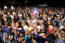 BENGÜ FESTİVALE RENK KATTI