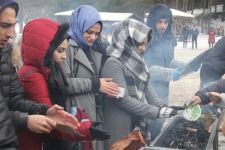 BİNLERCE ÖĞRENCİ HAMSİ FESTİVALİNDE EĞLENDİ